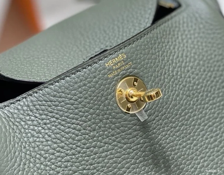 47878 Lindy Hermes Bold Bags 0703